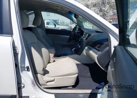 2010 Subaru Outback 2.5I Premium из США, поврежденный, VIN 4S4BRCCC4A3349762